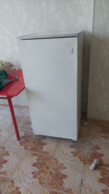 Srochna xolodilnik sotiladi!