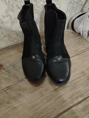 Продаю женские зимние сапоги в отличном состоянии