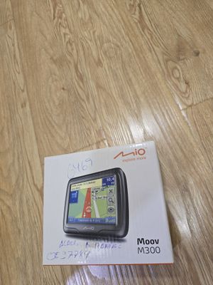 GPS навигатор MOOV M300