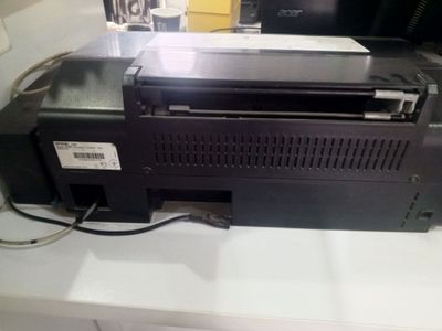 Цветной принтер EPSON L800 срочно сотилади