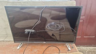 LG Televizor 32talik