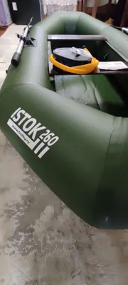 Продаю лодку ISTOK 260Тонар