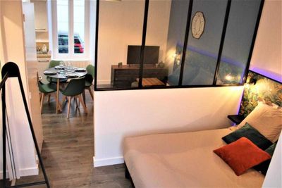 Стеклянные лофт перегородки и двери. Shishali loft peregorodkalar
