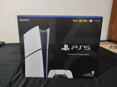 PS5 slim 1 TB 3 ревизия сотилади.