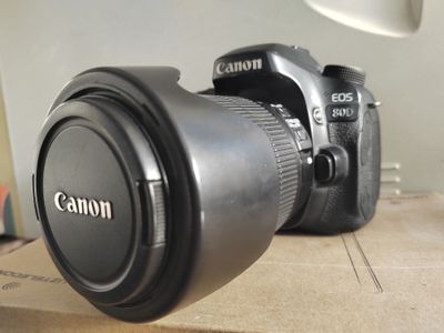 Canon EOS 80 D в комплекте... Ronin, projektor, monopat...