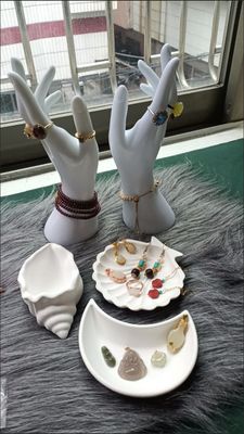 Taqinchoqlar uchun manekenlar