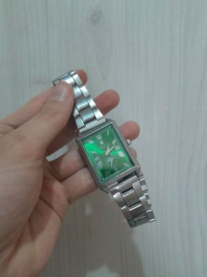 Часы Rolex. Зелёный цвет