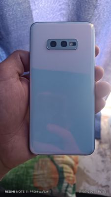 Samsung S10e