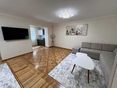 Аренда квартиры Ц-1 4 ком Центре