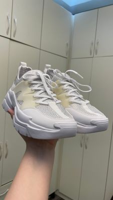 Новые белые кроссовки ZARA, 41 размер