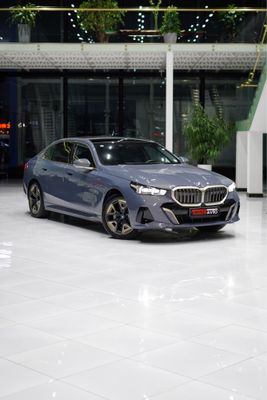 BMW i5 eDrive 35L