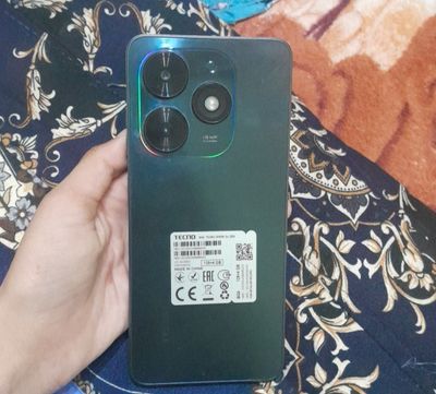 tecno Spark go 2024 holati yangi 5 oy boʻldi
