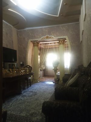 Uy sotiladi Shayxontohur tumani -Malika bozor