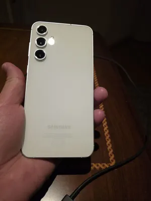 Продается Samsung s23 Fe в отличном состоянии!!!