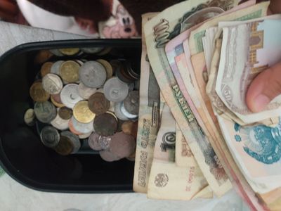 Танга ва ески пуллар хар хил давлатники
