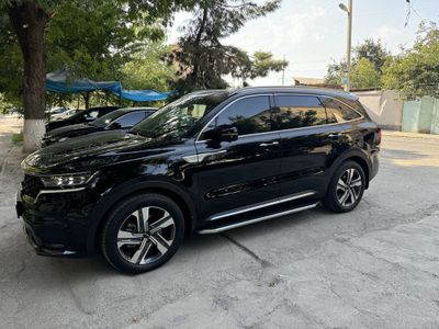 KIA SORENTO Prestige pozitsia sotiladi narxi 39000$.