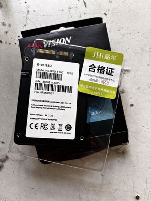 SSD 128gb 2.5 sata 6gbs Hikvison yangidek