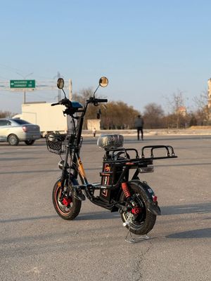 Veloskuter velo moto