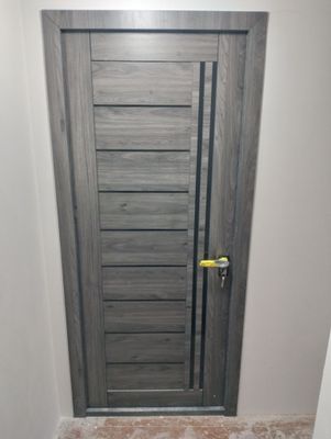 Плотник установка дверей любова типа