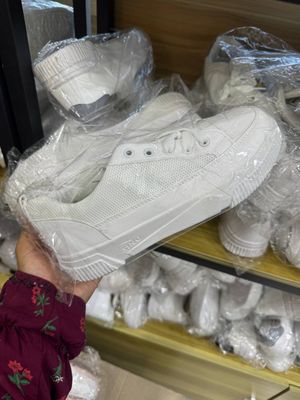 Кеды Кроссовки Китай Уни 55.000сум Оптом