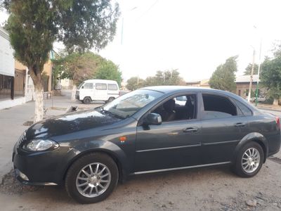 Chevrolet Jentra