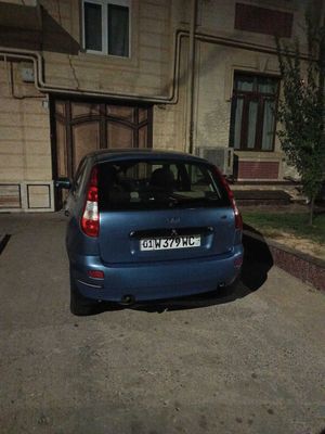 Lada Kalina koʻk rang