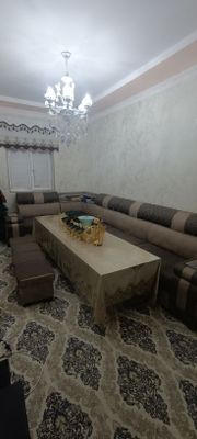 Уголок сотилади.