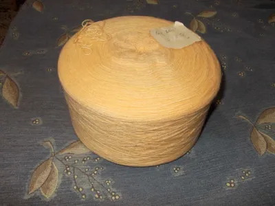 Пряжа .Шерстяные нитки для вязания. 1кг800гр.