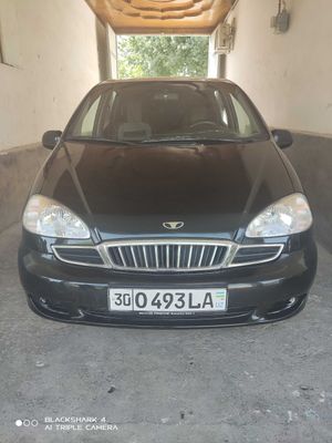 Продаю Daewoo Tacuma 2002 года выпуска