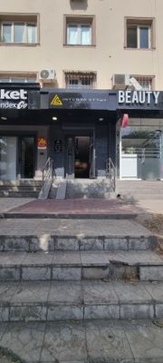 Сдаётся 2 комнатный офис, 65 квм, ул. Ш. Руставели, братский могил