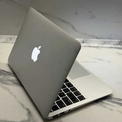 Mac book pro(13-inch, Mid 2012) 1,8 GHz 2-ядерный процессор Intel Cor