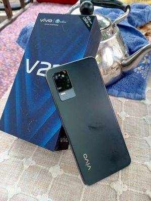 Vivo V21e 8+8/ 128 GB ideal sotiladi