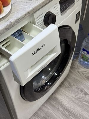 SAMSUNG Стриральная машина идельаное состояние