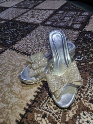 Ayollar yozgi tapochkasi
