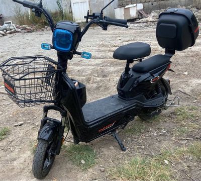 Скутер электрический