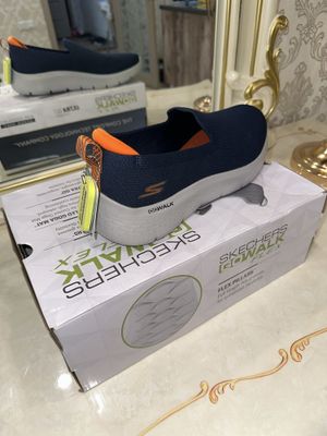 Кросовки SKECHERS новые! 43,5