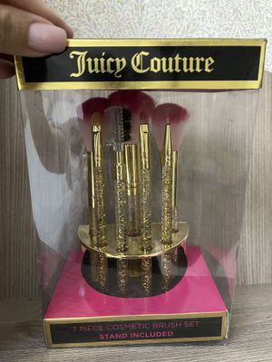 Набор кистей для макиажа от Juicy Couture