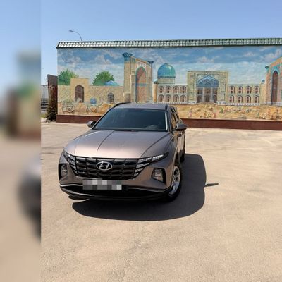 Tukson Radnoy kam yurgan Tucson!