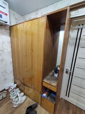 Шкаф болшой 1500 см на 1800 см