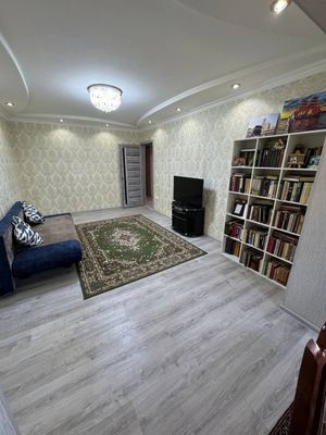 Продаётся квартира 3/3/4, 80м², с ремонтом и удобствами, срочно!!!