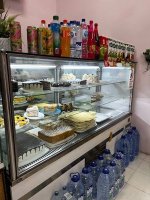 Торт витрина холодильник срочно продаётся
