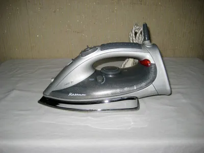 Утюг Artel 2800w идеальном рабочим состоянии!