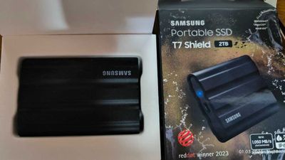 Внешний SSD Samsung T7 Shield 2tb