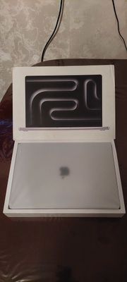 Недорого! MacBook 16" Pro 18/512GB M3 Pro как новый!