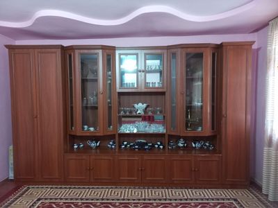 Стенка почти новая в очень хорошем состоянии