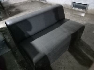 Divanlar sotiladi