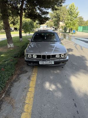 BMW e32 яхши холатда