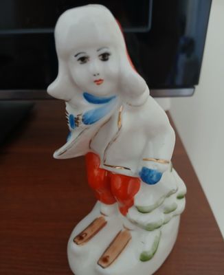 Статуэтка Мальчик лыжник СССР Ташкент  ф.з. 1956 г