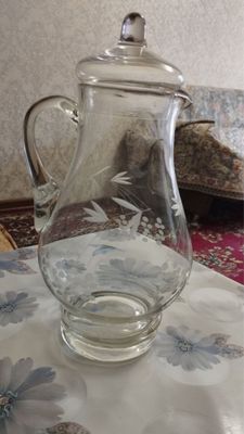 Продается кувшин для напитков,компота,воды.