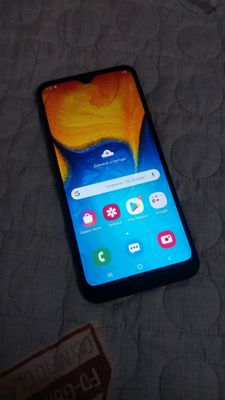 Samsung A20